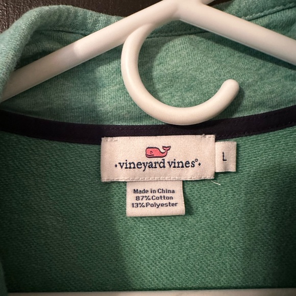 Vineyard vines 1/4 snap jacket - Picture 3 of 3